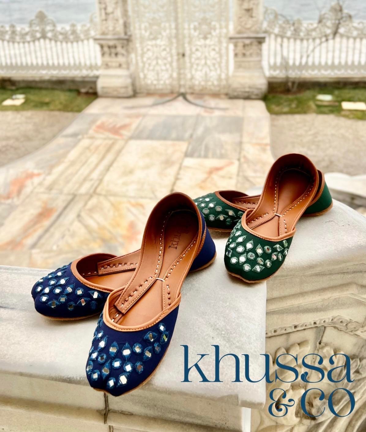 Gehra Neela Khussa