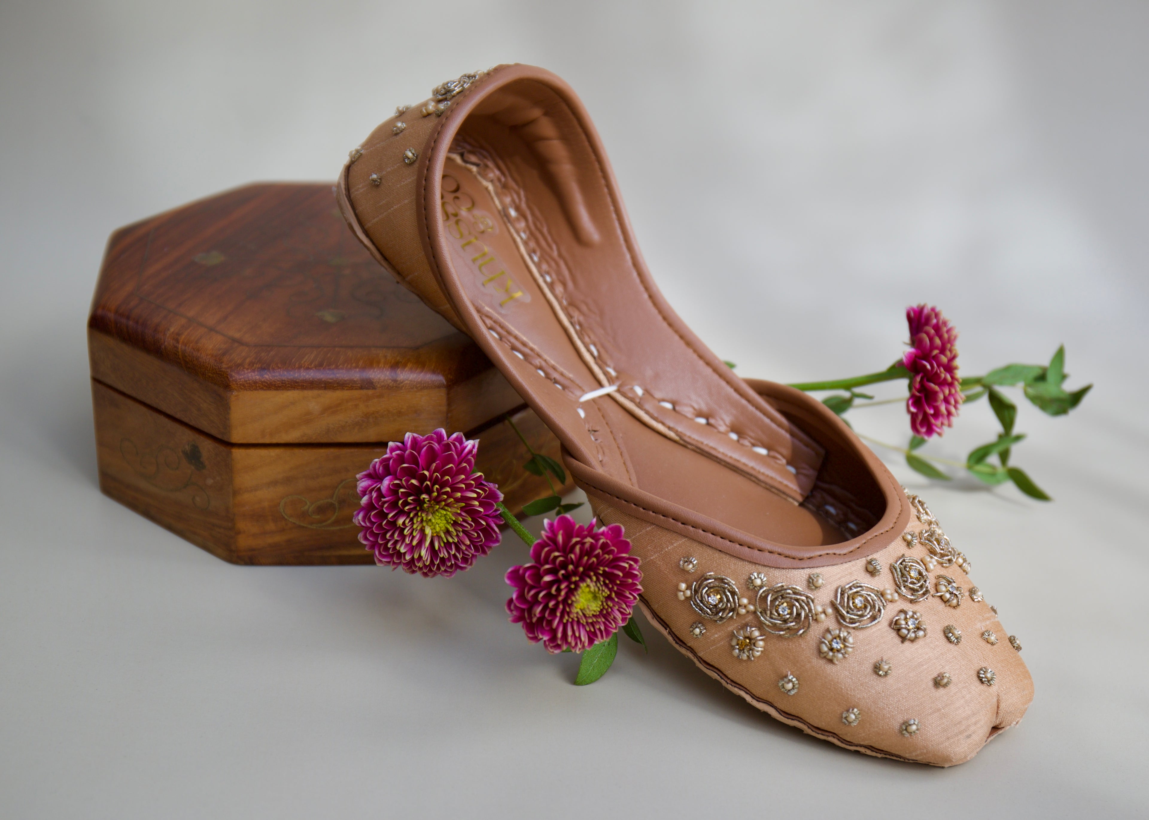 NEW Tamba Copper Khussa