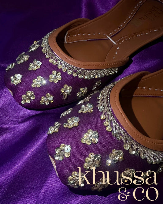 Jaamni Shine Khussa