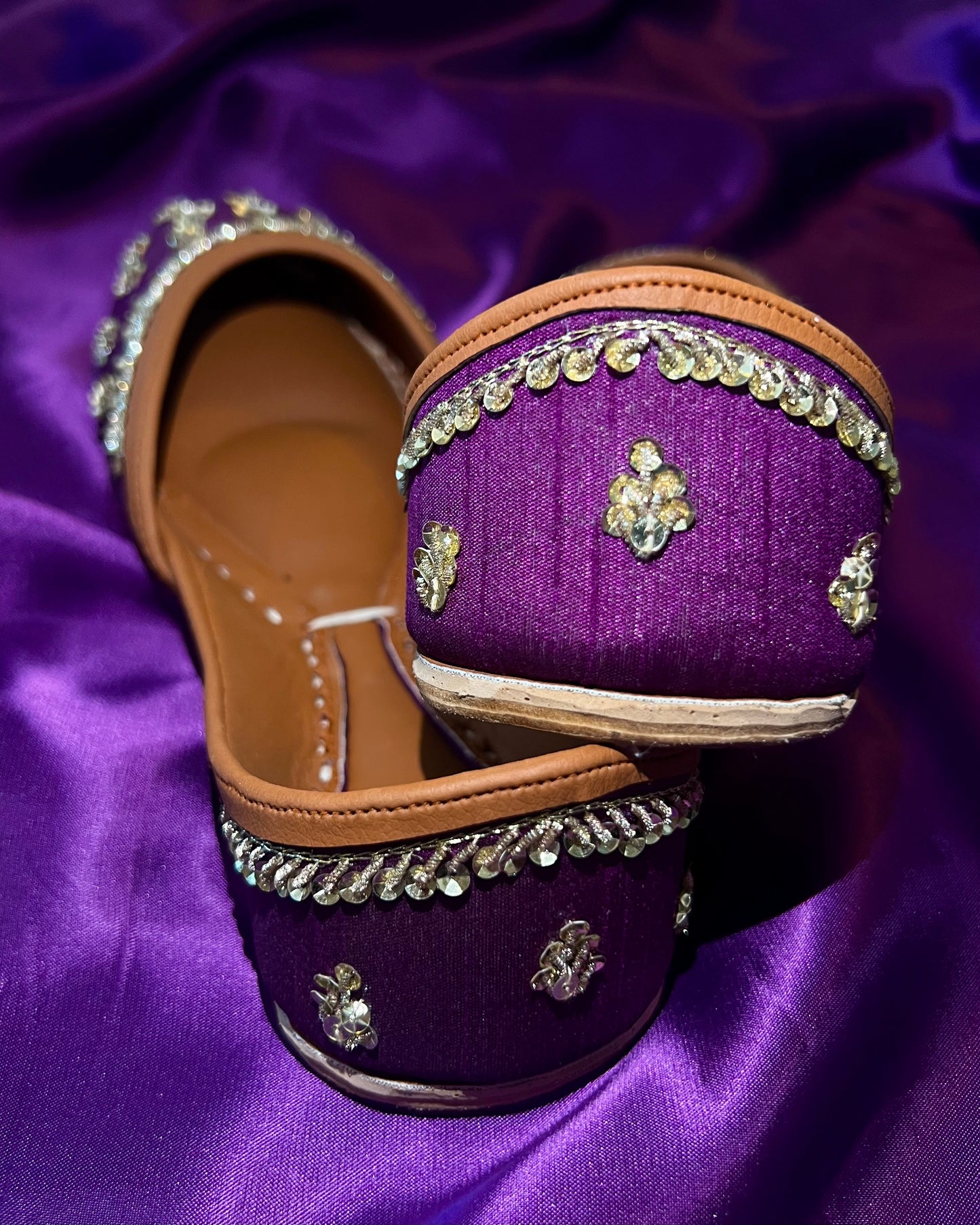 Jaamni Shine Khussa