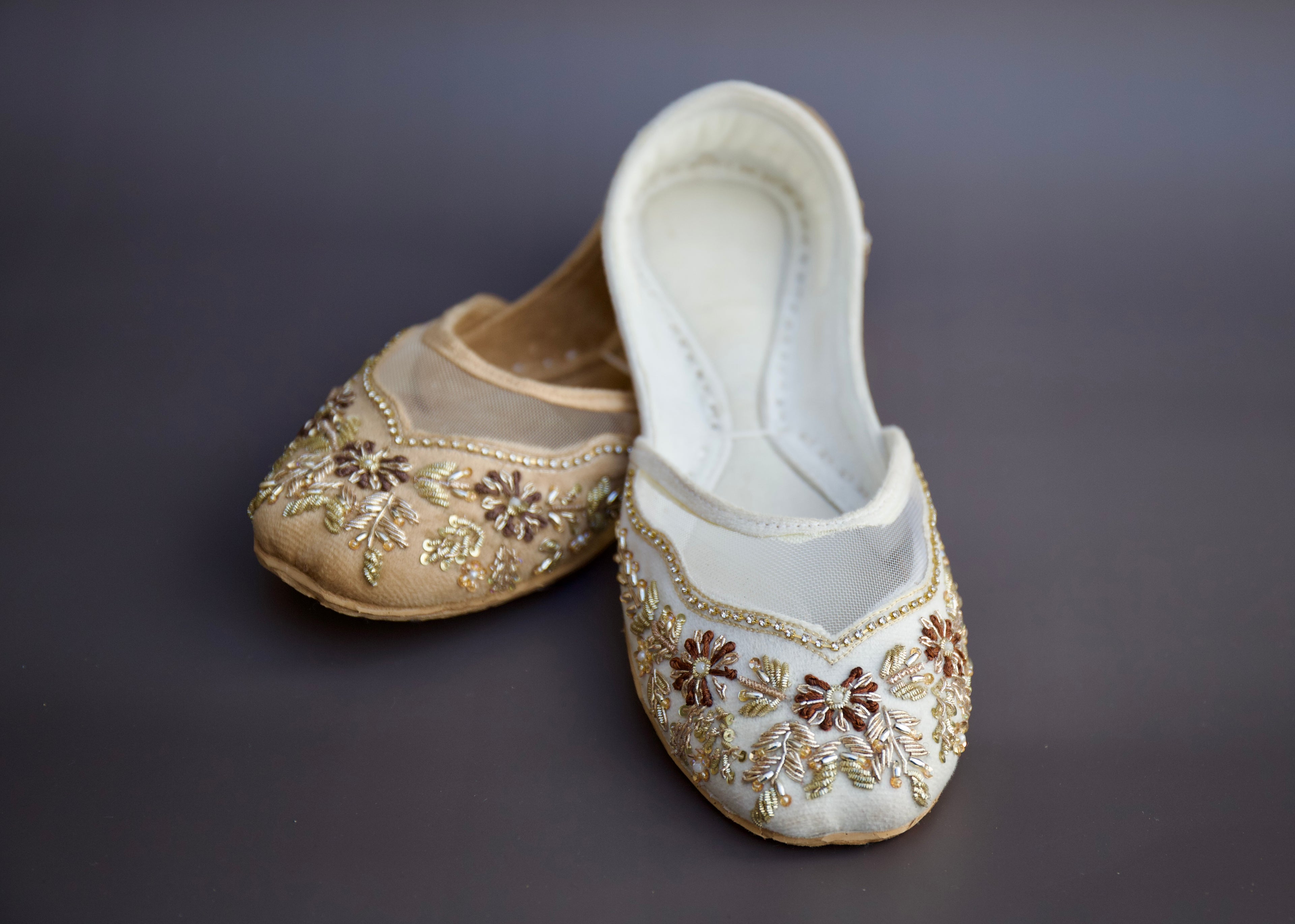 NEW Bibbojaan gold Velvet Khussa