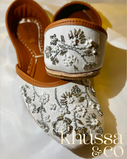 Fairy Dust Khussa