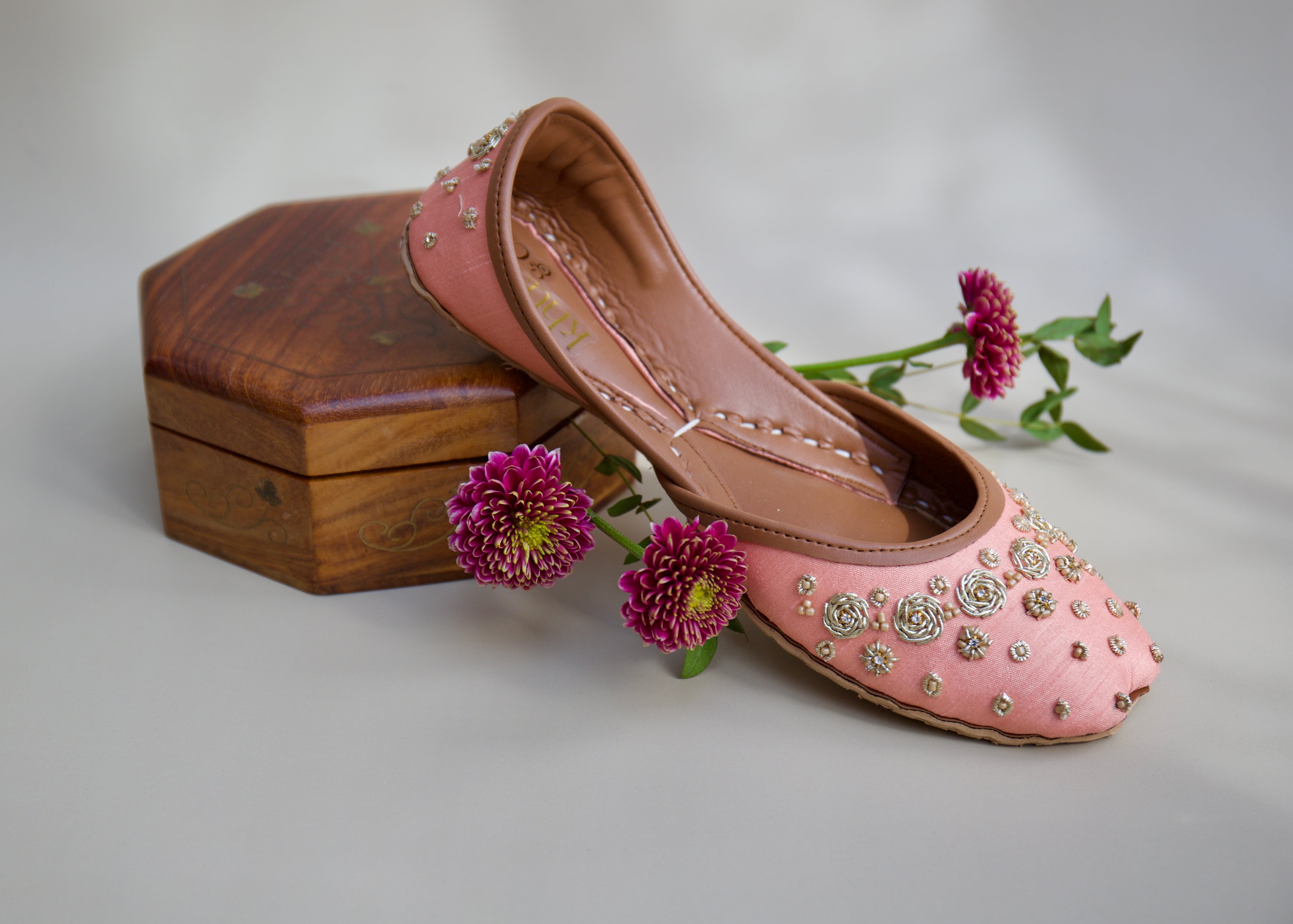 NEW Marjan Coral Khussa