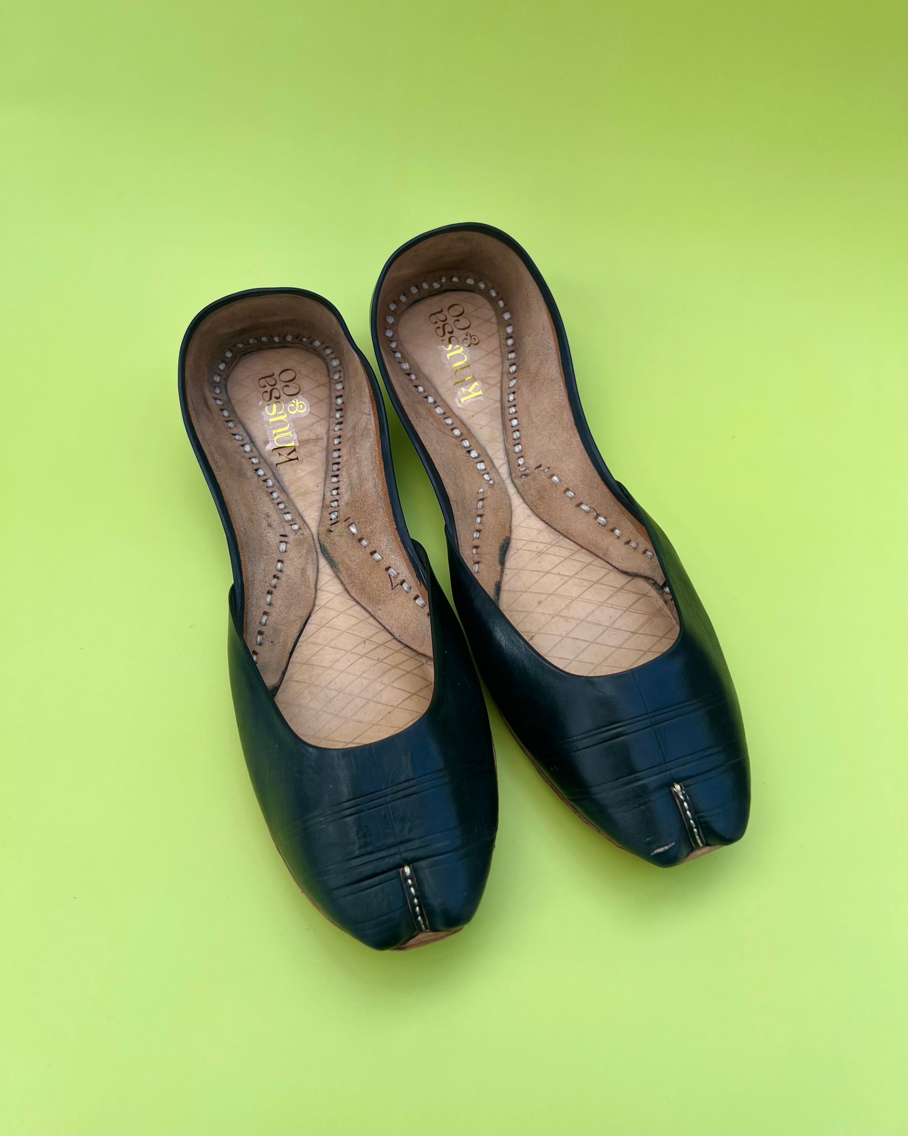 Black Leather Khussa