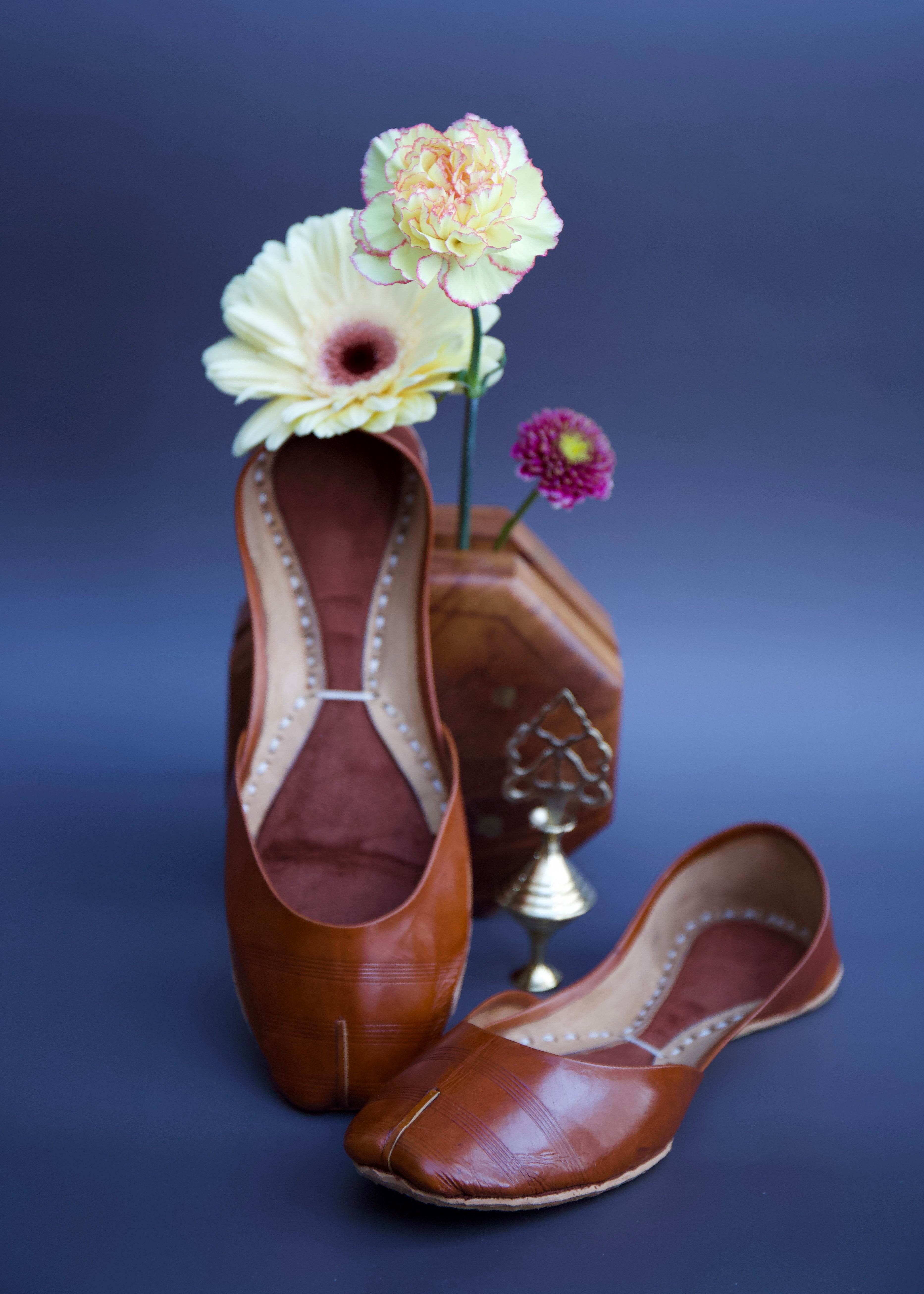 NEW Brown Leather Khussa