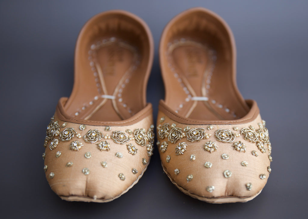 NEW Tamba Copper Khussa