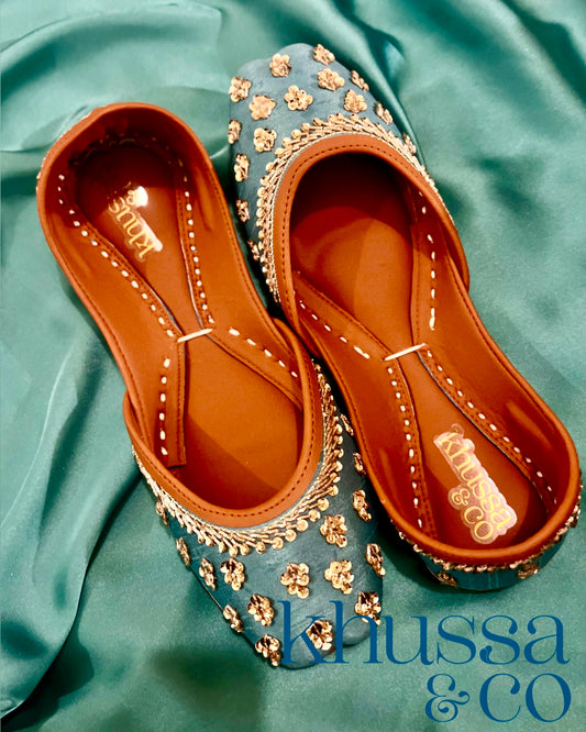 Firozi Shine Khussa